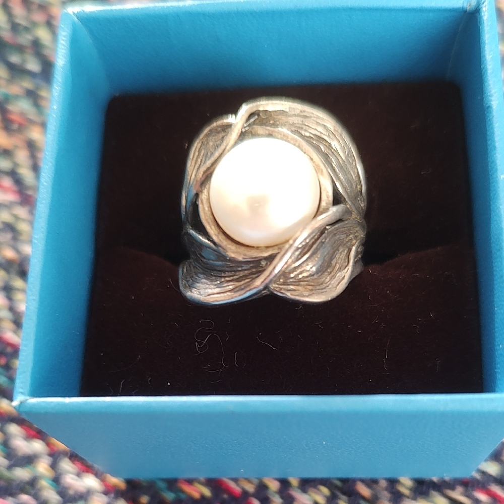 Taylor Sterling Silver Floral Ring with White Pearl Center